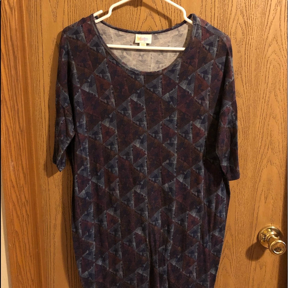 Lularoe top